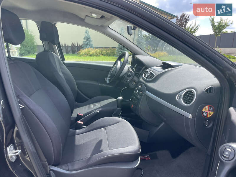 Хэтчбек Renault Clio 2008 в Луцке