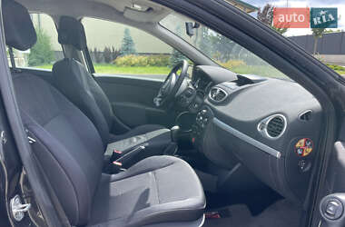 Хэтчбек Renault Clio 2008 в 