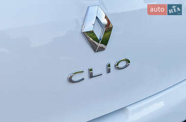 Хетчбек Renault Clio 2013 в 