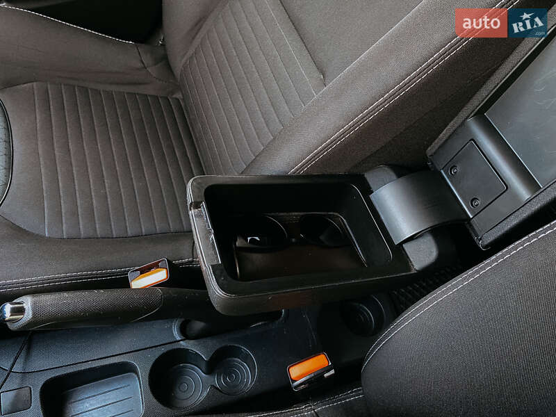 Хэтчбек Renault Clio 2013 в Ровно