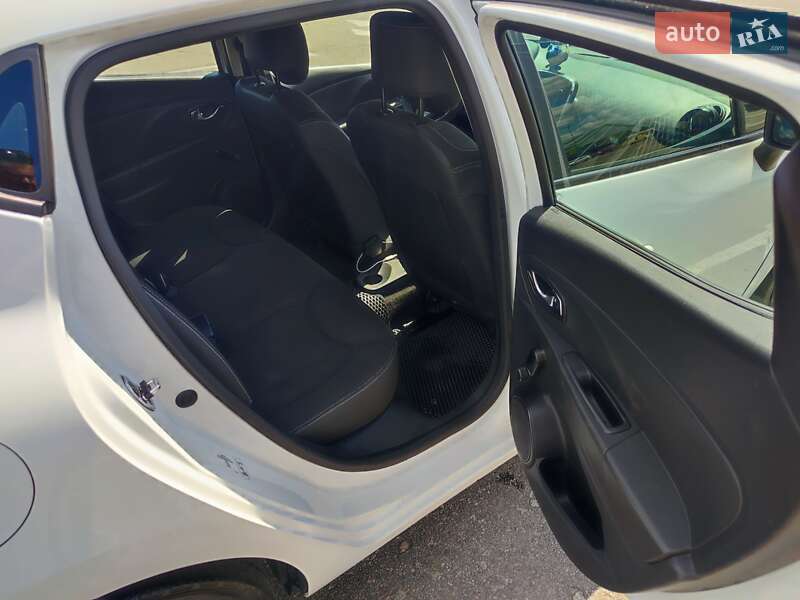 Хэтчбек Renault Clio 2013 в Киеве