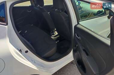 Хэтчбек Renault Clio 2013 в 
