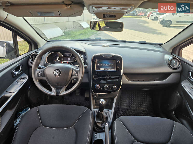 Хэтчбек Renault Clio 2012 в Луцке