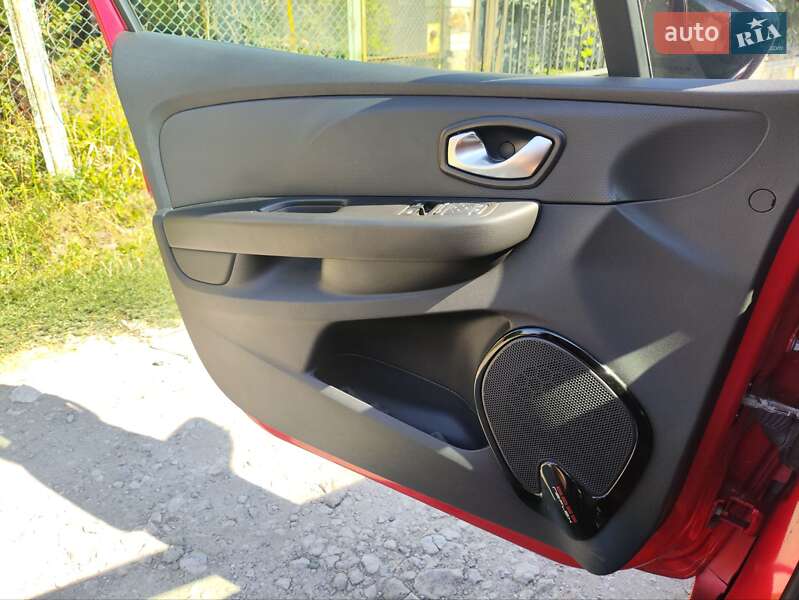 Универсал Renault Clio 2016 в Запорожье