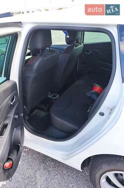 Универсал Renault Clio 2014 в 