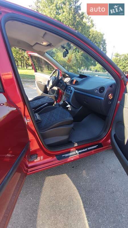 Хэтчбек Renault Clio 2007 в Харькове фото 12 Хэтчбек Renault Clio 2007 в Харькове