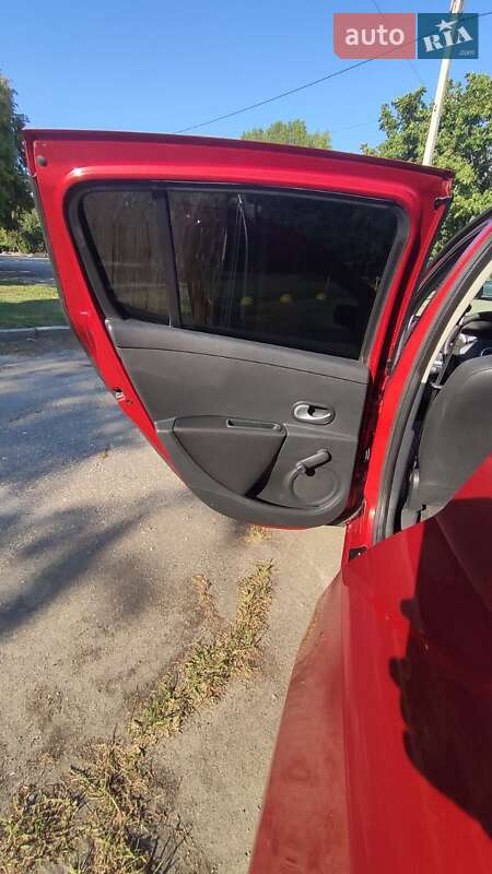 Хэтчбек Renault Clio 2007 в Харькове фото 21 Хэтчбек Renault Clio 2007 в Харькове