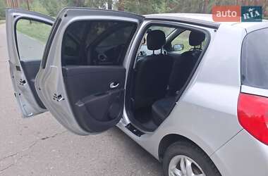 Хэтчбек Renault Clio 2007 в 