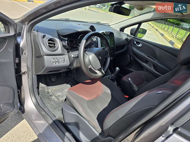 Универсал Renault Clio 2015 в Киеве