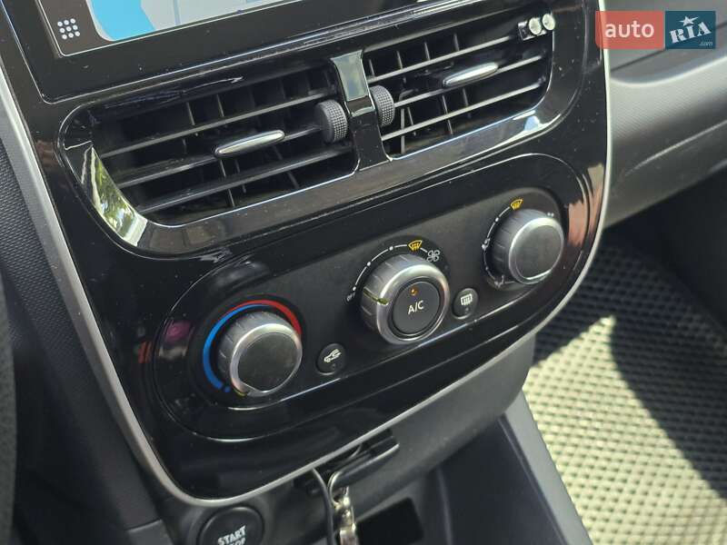 Универсал Renault Clio 2015 в Киеве