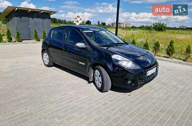 Хэтчбек Renault Clio 2012 в 