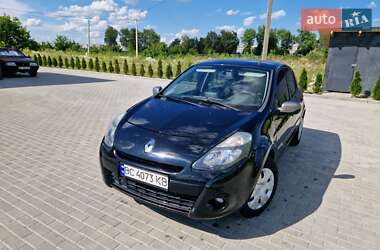 Хэтчбек Renault Clio 2012 в 