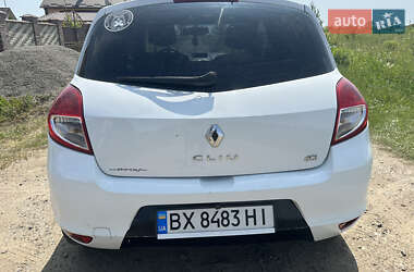 Хэтчбек Renault Clio 2012 в 