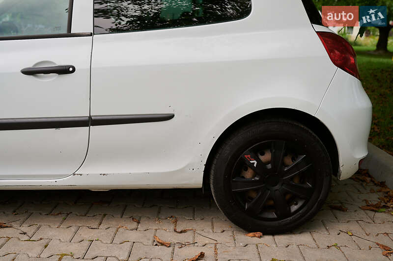 Хэтчбек Renault Clio 2013 в Луцке