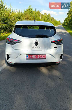 Хэтчбек Renault Clio 2023 в 