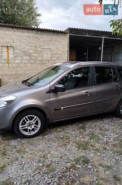 Универсал Renault Clio 2010 в 