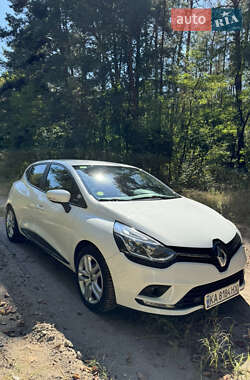Хэтчбек Renault Clio 2016 в 