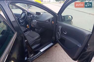 Универсал Renault Clio 2010 в 