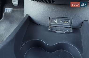 Универсал Renault Clio 2010 в 