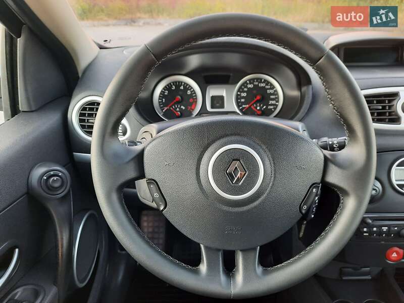 Универсал Renault Clio 2009 в Ровно фото 22 Универсал Renault Clio 2009 в Ровно