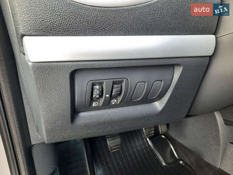 Универсал Renault Clio 2009 в Ровно фото 24 Универсал Renault Clio 2009 в Ровно