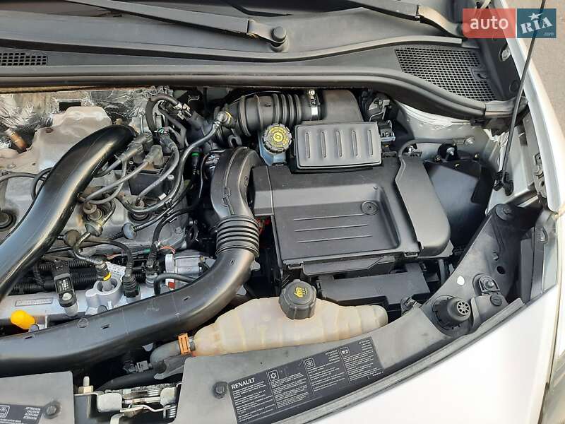 Универсал Renault Clio 2009 в Ровно фото 38 Универсал Renault Clio 2009 в Ровно
