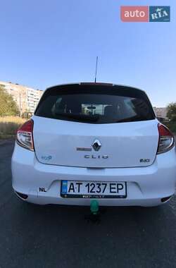 Хэтчбек Renault Clio 2012 в 