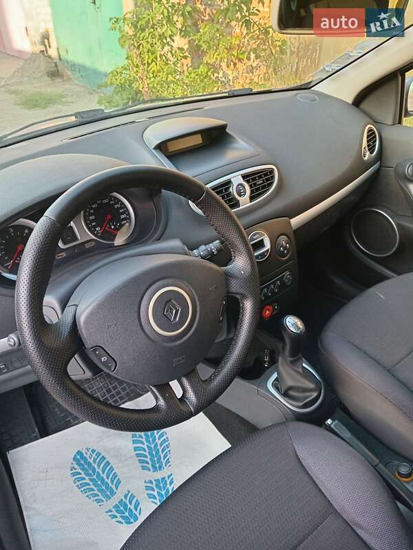 Хэтчбек Renault Clio 2009 в Белой Церкви