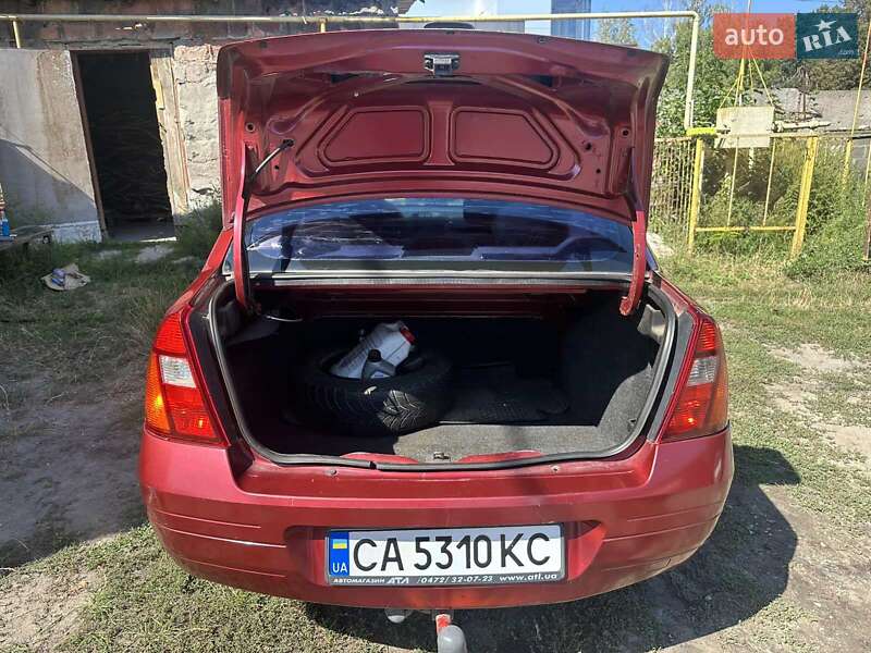 Хэтчбек Renault Clio 2001 в Черкассах