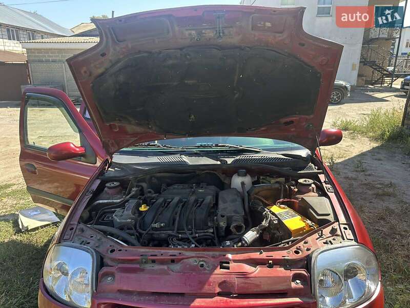 Хэтчбек Renault Clio 2001 в Черкассах