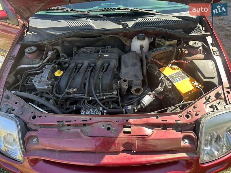 Хэтчбек Renault Clio 2001 в Черкассах