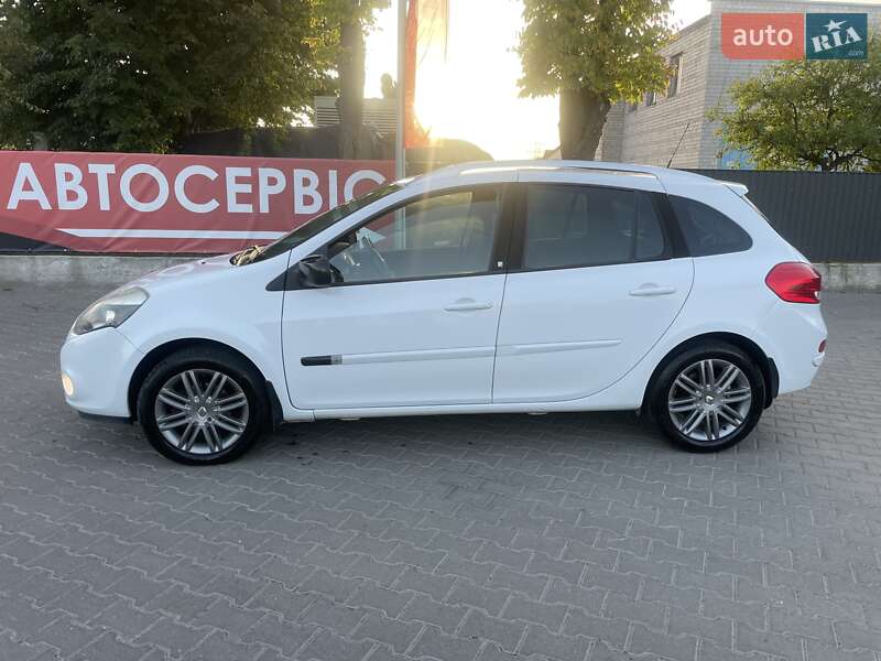 Универсал Renault Clio 2011 в Львове