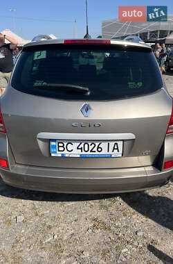Седан Renault Clio 2012 в 