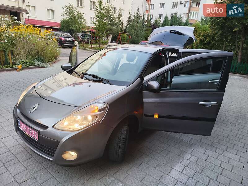 Хэтчбек Renault Clio 2011 в Львове