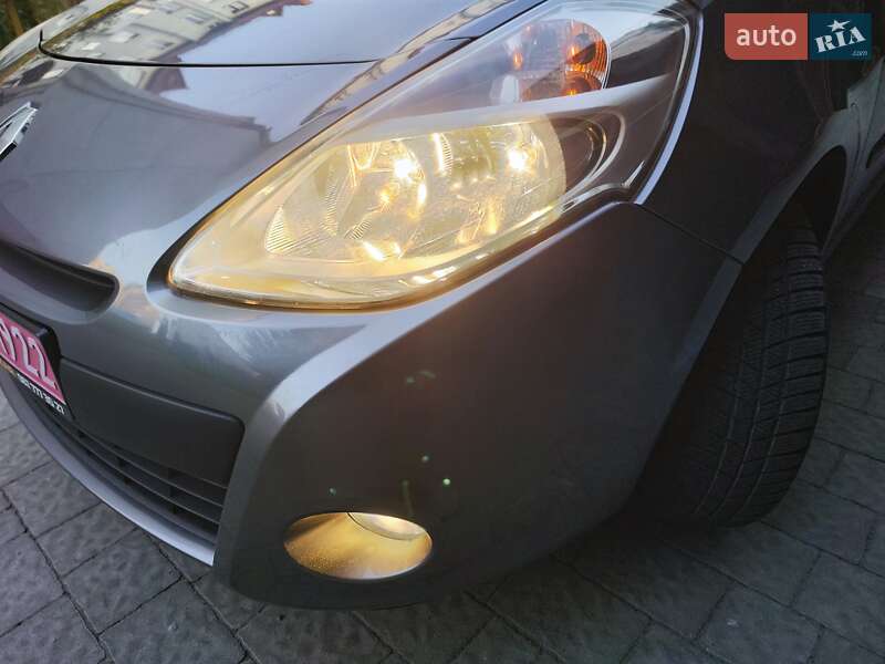 Хэтчбек Renault Clio 2011 в Львове