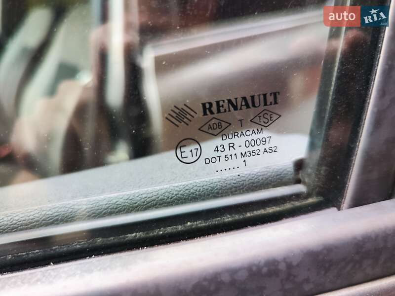 Хэтчбек Renault Clio 2011 в Львове