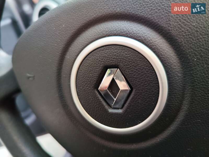 Хэтчбек Renault Clio 2011 в Львове