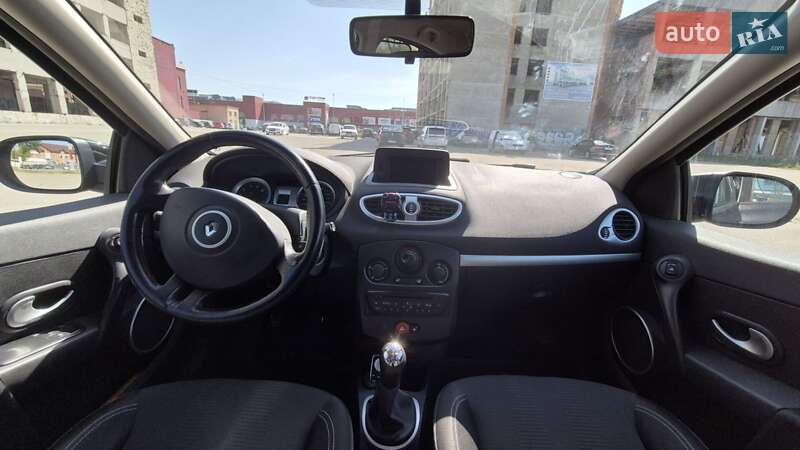 Хэтчбек Renault Clio 2009 в Тернополе фото 8 Хэтчбек Renault Clio 2009 в Тернополе