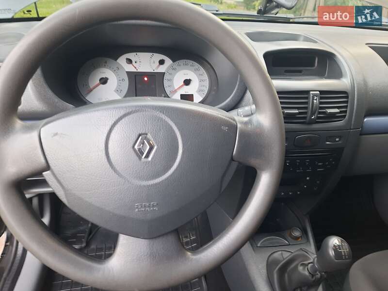 Седан Renault Clio 2008 в Бучі