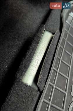 Седан Renault Clio 2006 в 