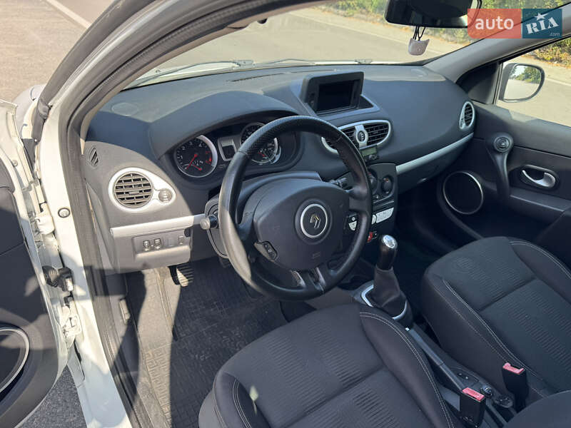 Хэтчбек Renault Clio 2010 в Белой Церкви