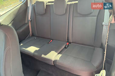Хэтчбек Renault Clio 2010 в 