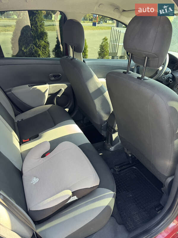 Хэтчбек Renault Clio 2009 в Харькове фото 9 Хэтчбек Renault Clio 2009 в Харькове