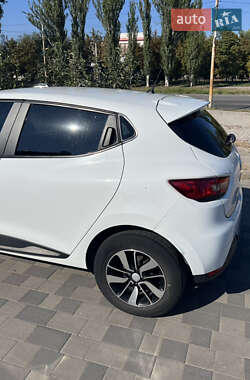 Хэтчбек Renault Clio 2014 в 