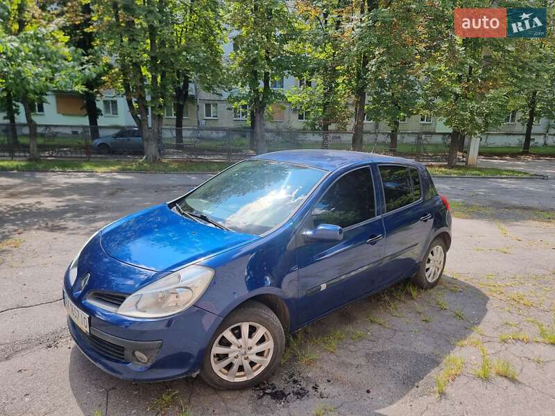 Хэтчбек Renault Clio 2008 в 