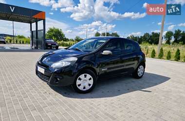 Хэтчбек Renault Clio 2012 в 