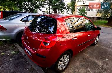 Хэтчбек Renault Clio 2007 в 