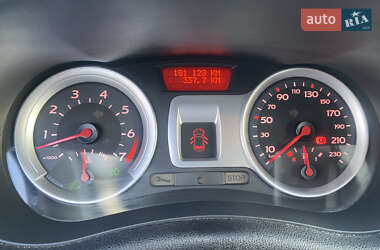 Хэтчбек Renault Clio 2008 в 