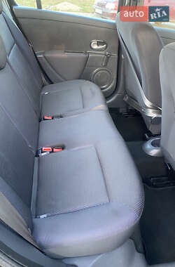 Хэтчбек Renault Clio 2008 в 