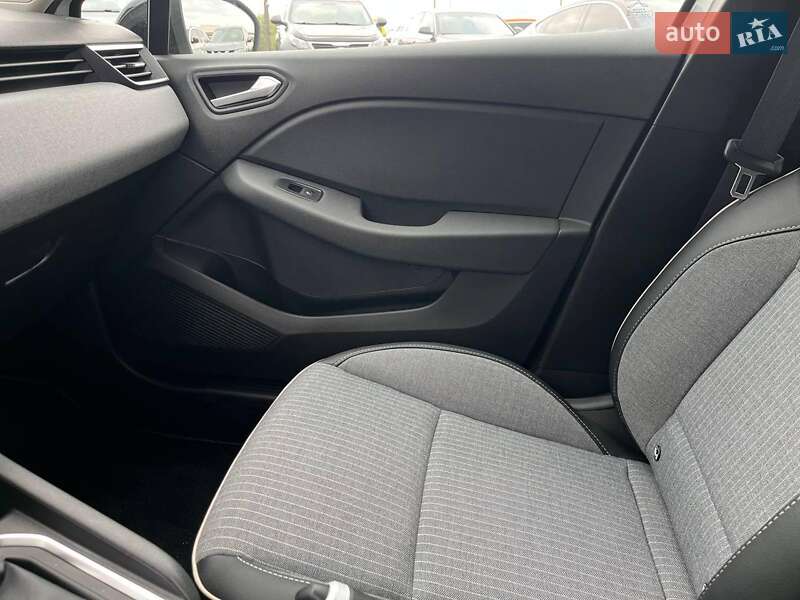 Хетчбек Renault Clio 2024 в Львові